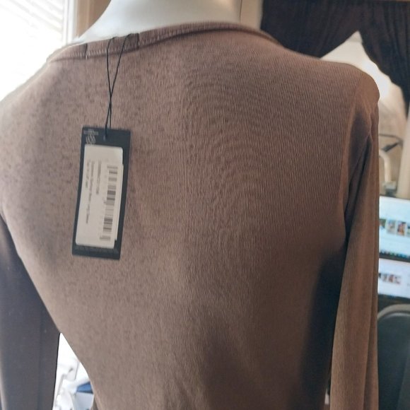 PRETTY LITTLE THING.COM - Picture 3 of 7